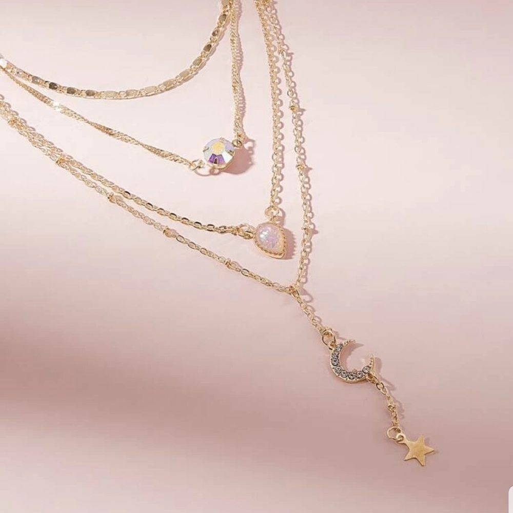 ◇Venus◇ Moon and Star Charm Layered Necklace - Picture 3 of 3